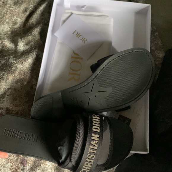 Christian DIOREVOLUTION slides - Picture 3 of 4